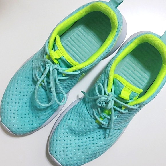 Nike sneakers - Picture 1 of 4